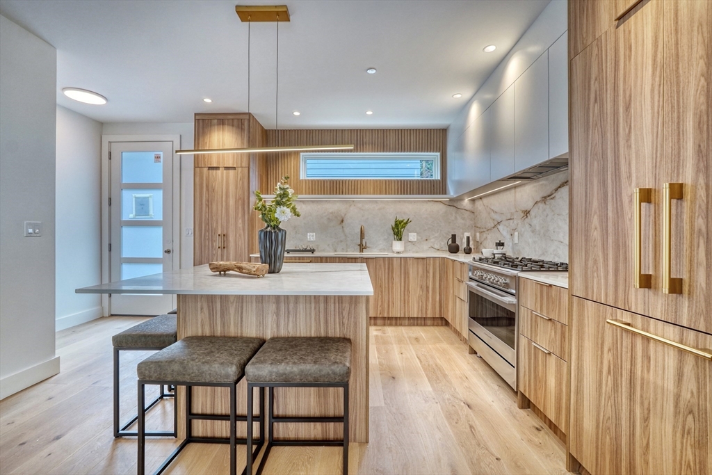 49 Bay State Rd # 1