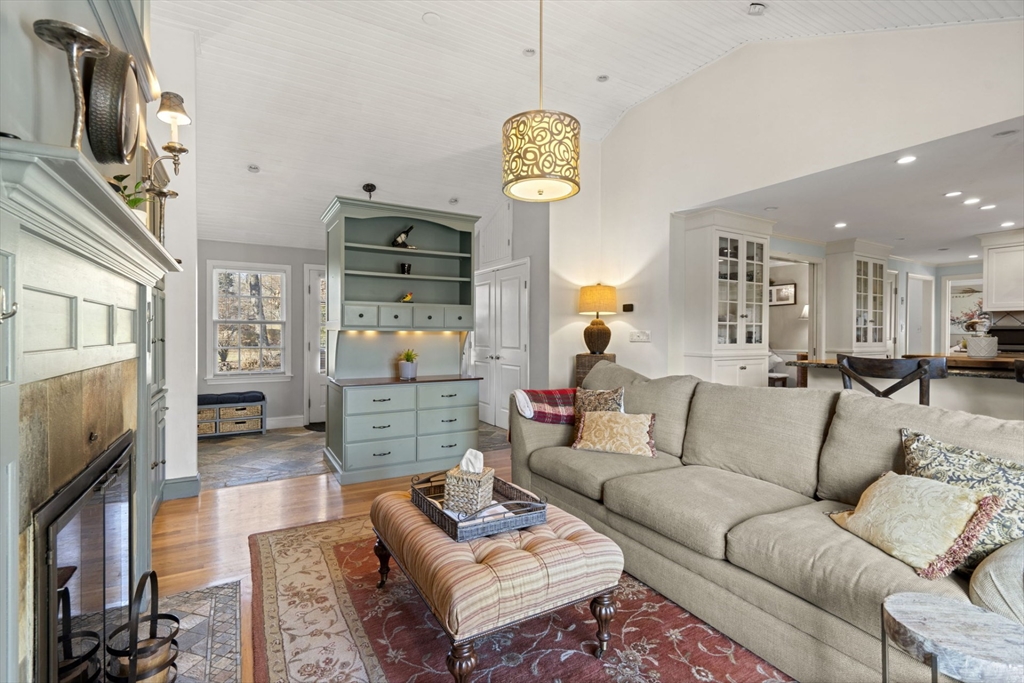 1 Orchard Ln