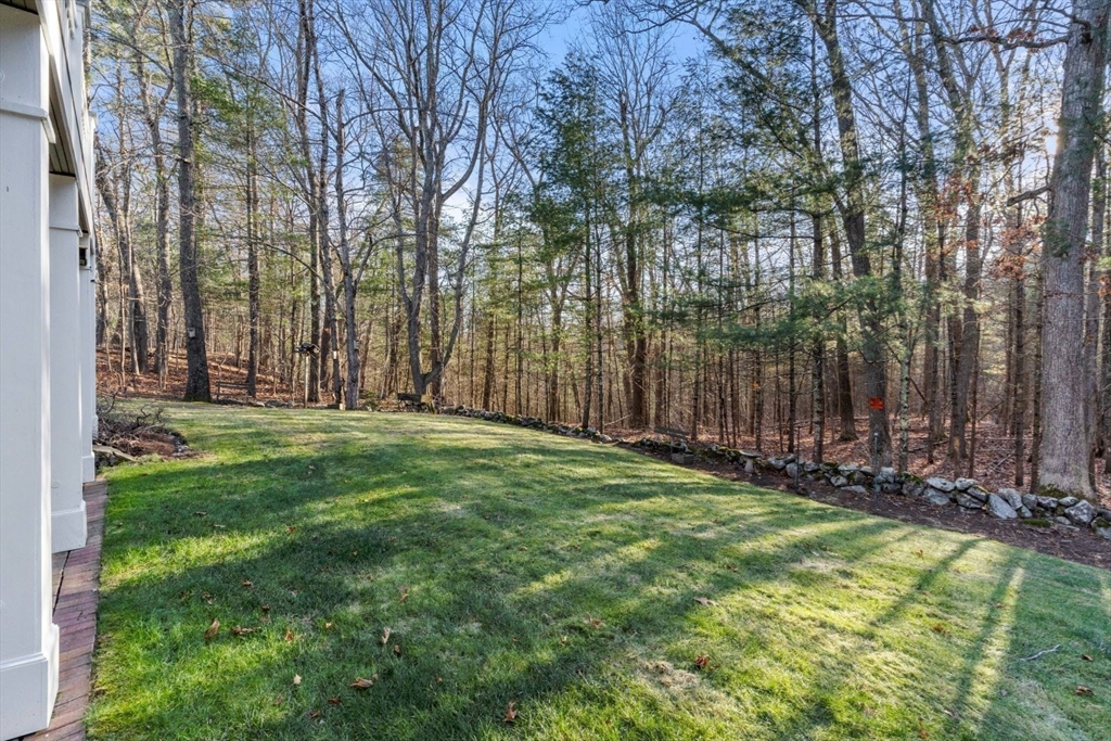 21 Highwood Ln