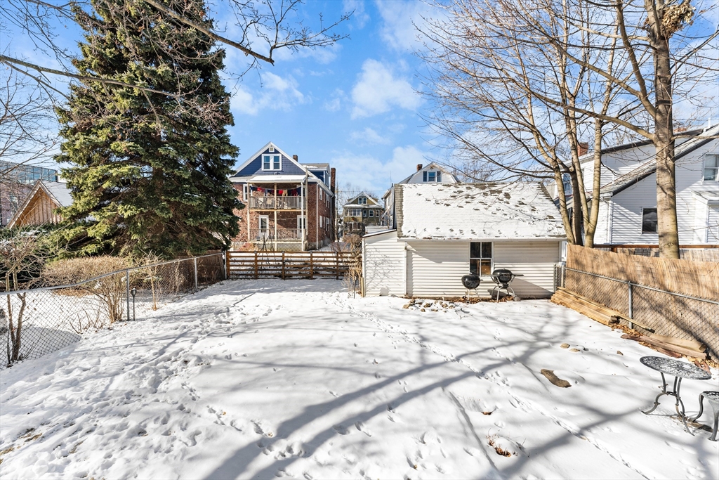 18-20 Harrison Ave # 18