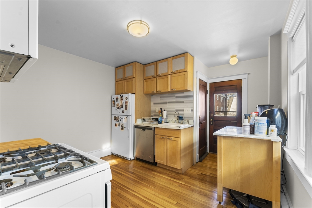 18-20 Harrison Ave # 18