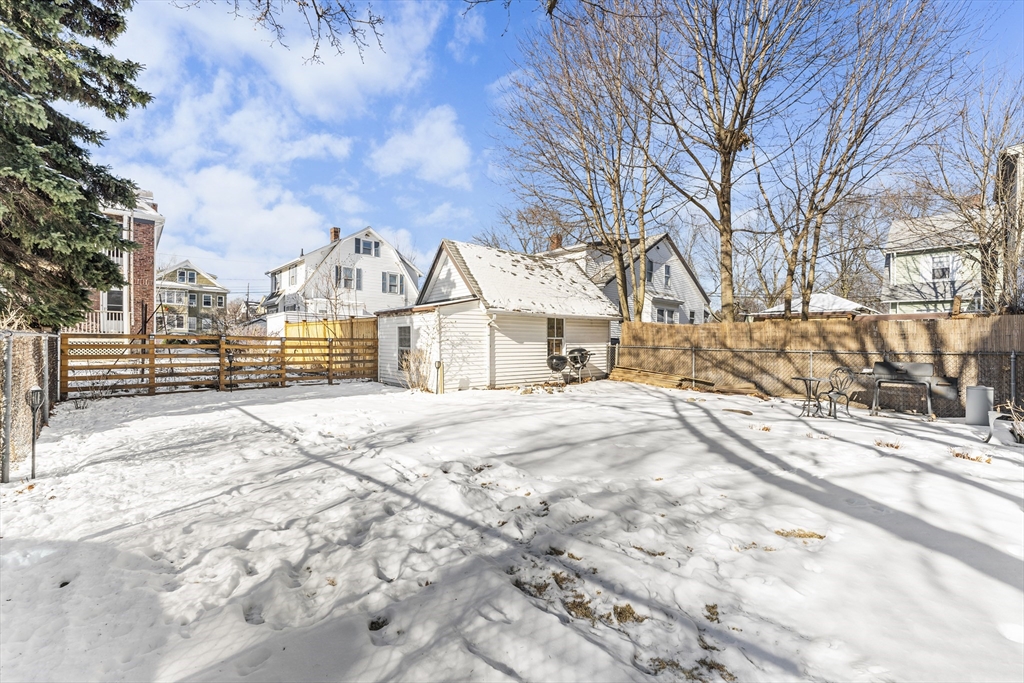 18-20 Harrison Ave # 18