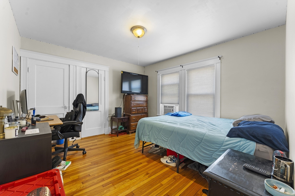 18-20 Harrison Ave # 18