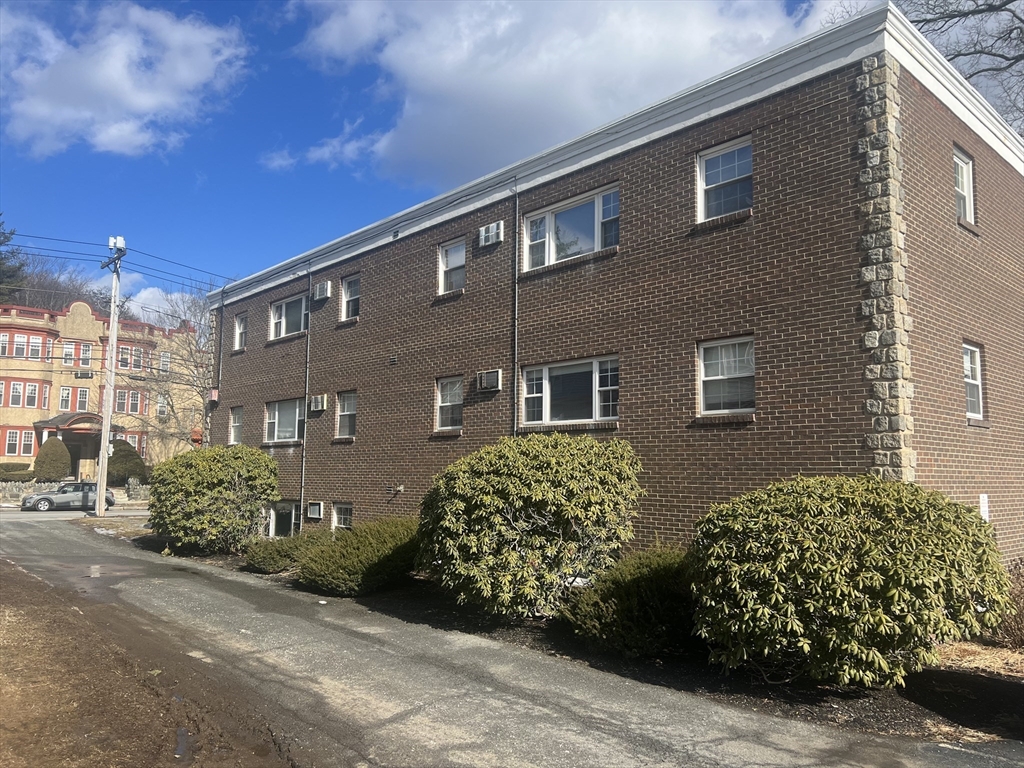 594 Franklin Street # 7