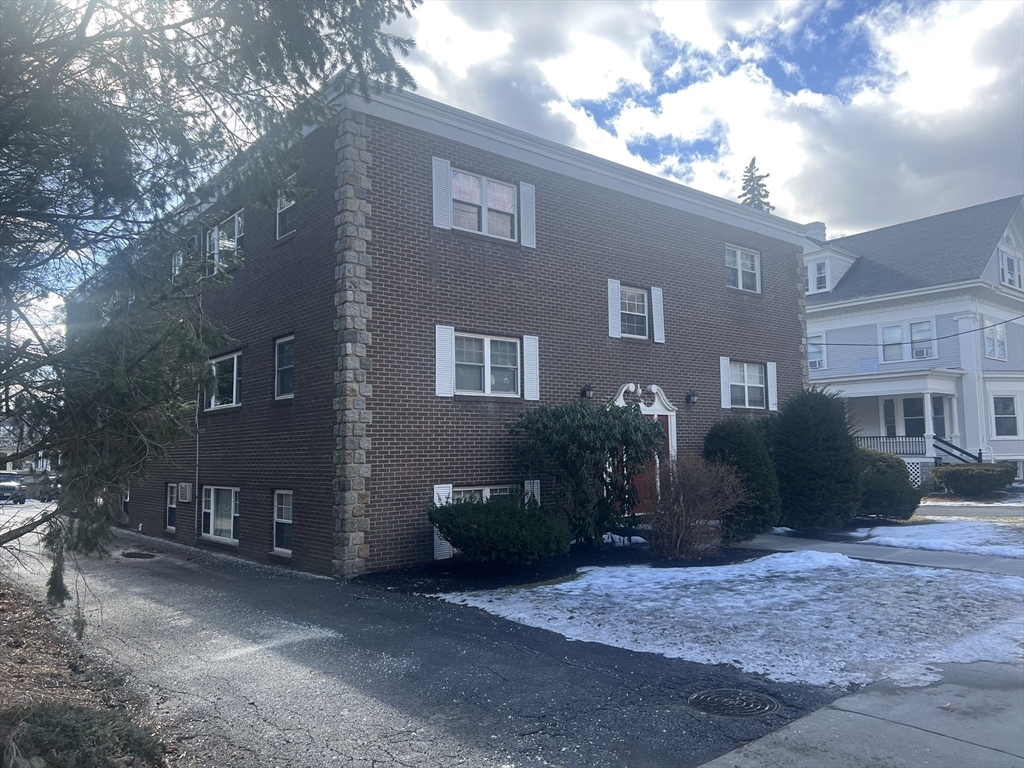 594 Franklin Street # 7