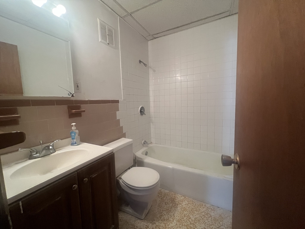 594 Franklin Street # 7