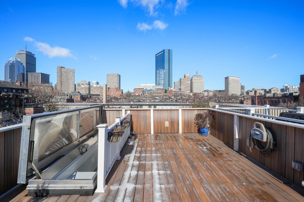 38 Montgomery St
