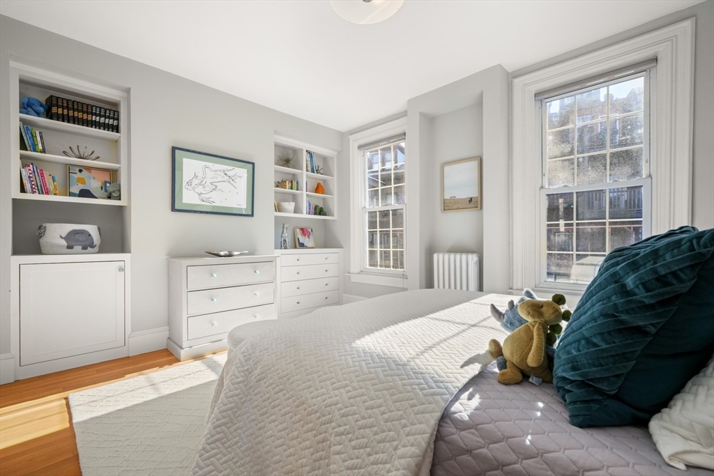 38 Montgomery St