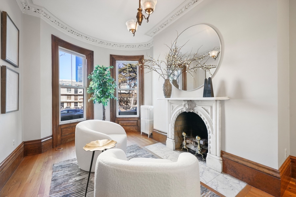 38 Montgomery St