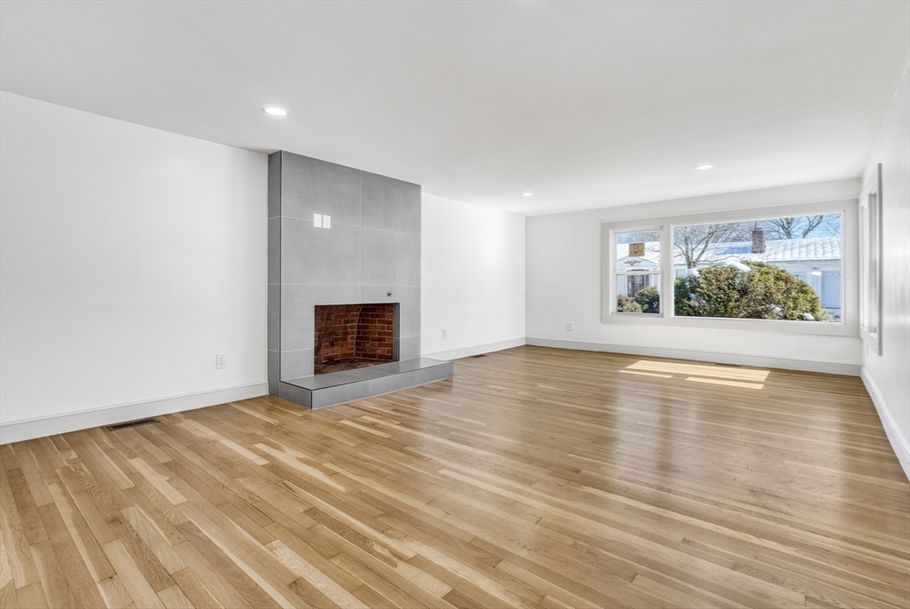 6 Spring Lane
