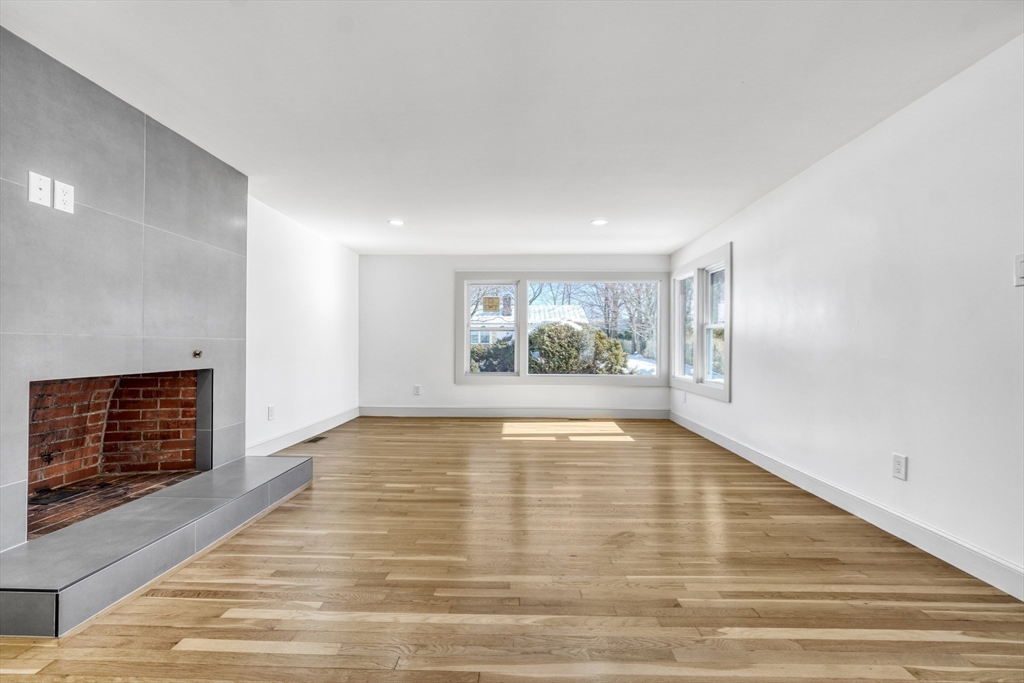 6 Spring Lane