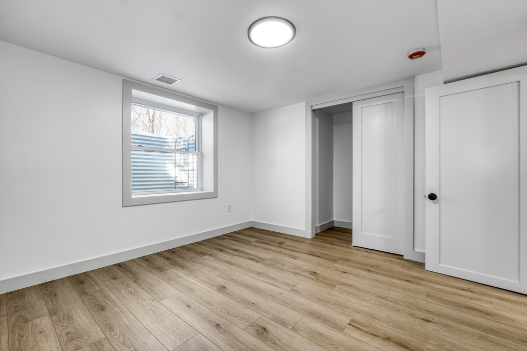6 Spring Lane