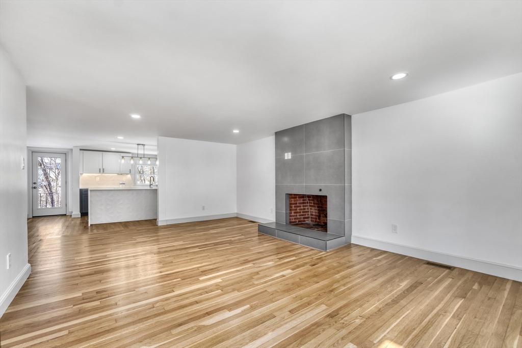 6 Spring Lane