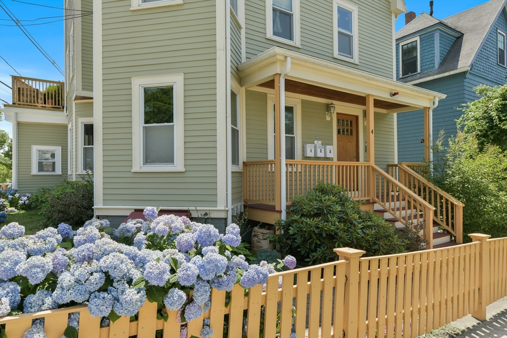 4 Cameron Ave # 1