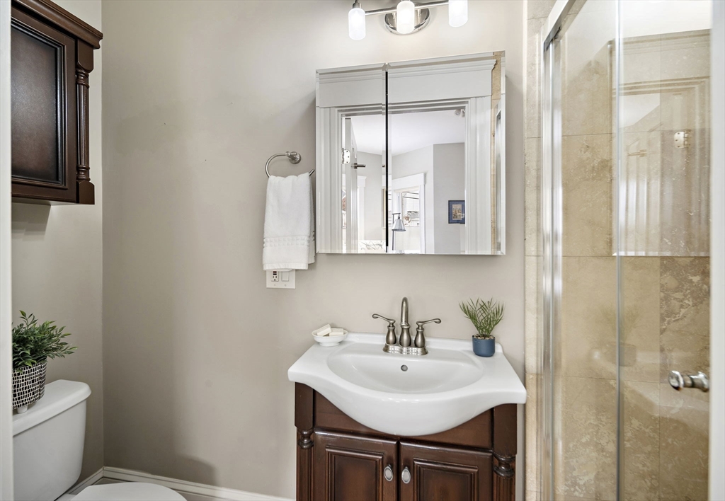 4 Cameron Ave # 1