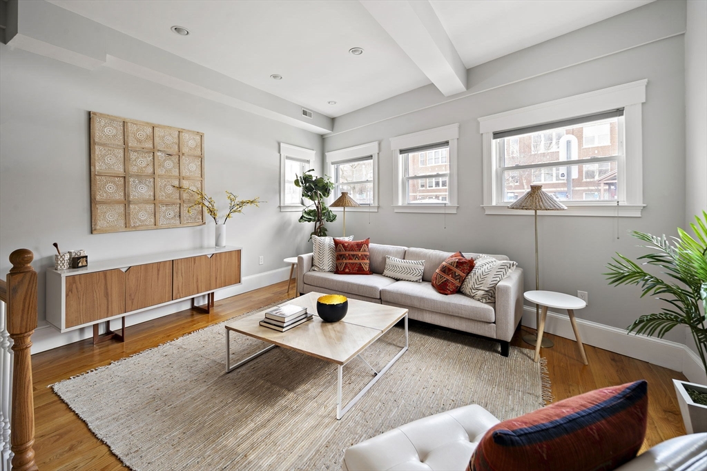 4 Cameron Ave # 1
