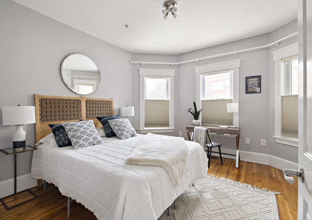 4 Cameron Ave # 1