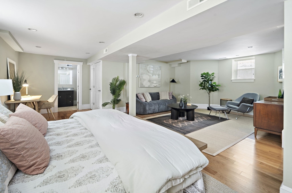 4 Cameron Ave # 1