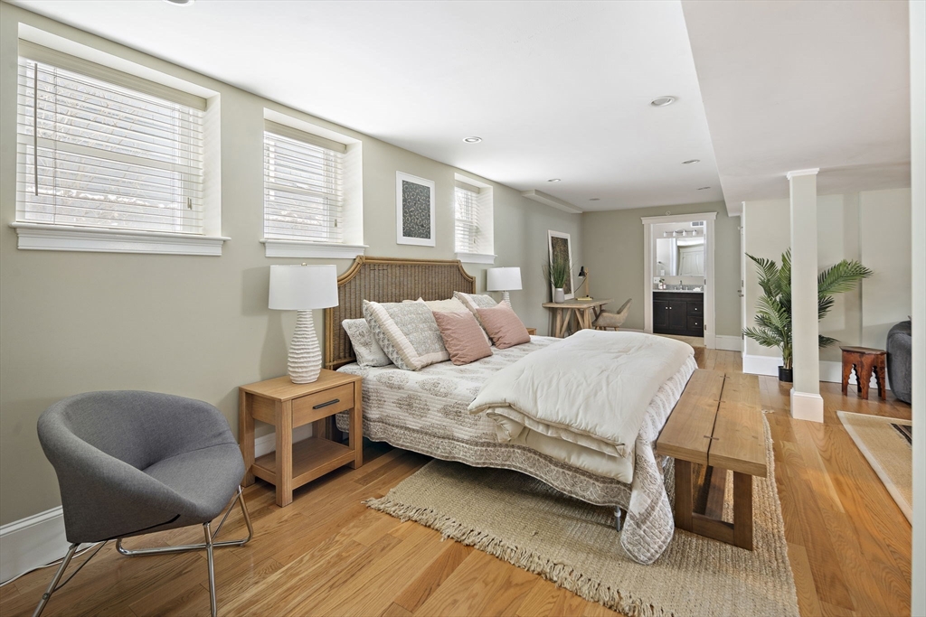 4 Cameron Ave # 1