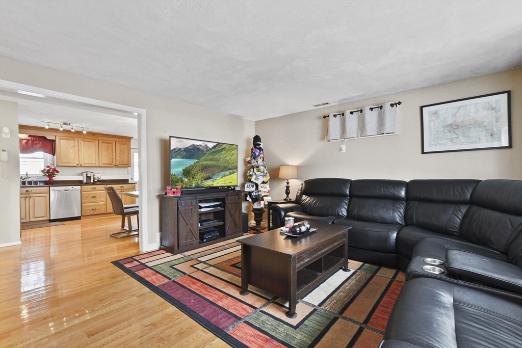 55 Melvin Street # R