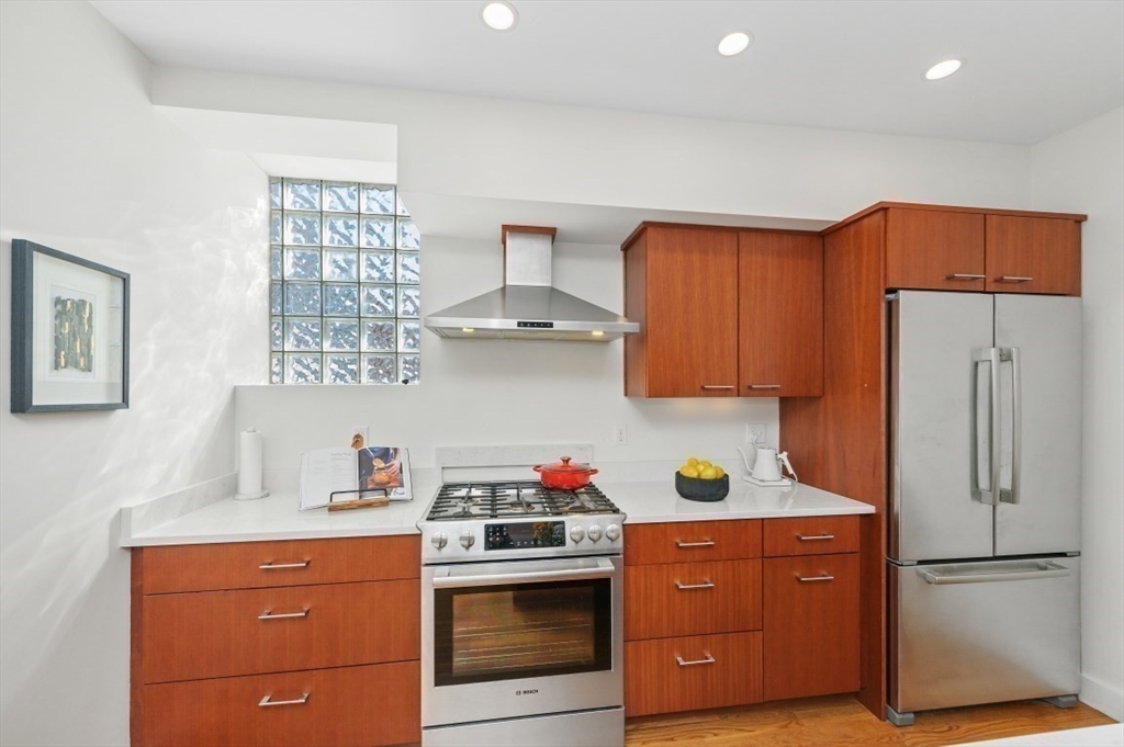 211 Tremont St # 3
