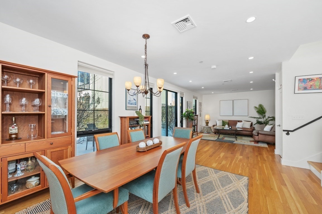 211 Tremont St # 3