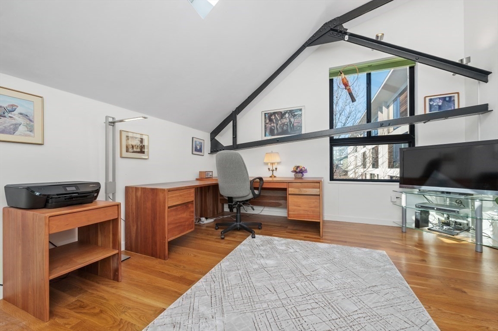 211 Tremont St # 3
