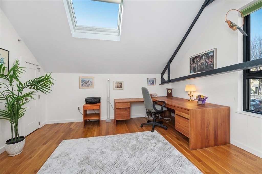211 Tremont St # 3