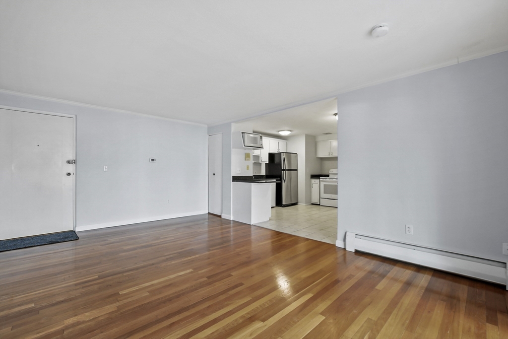 230 Essex St # 22