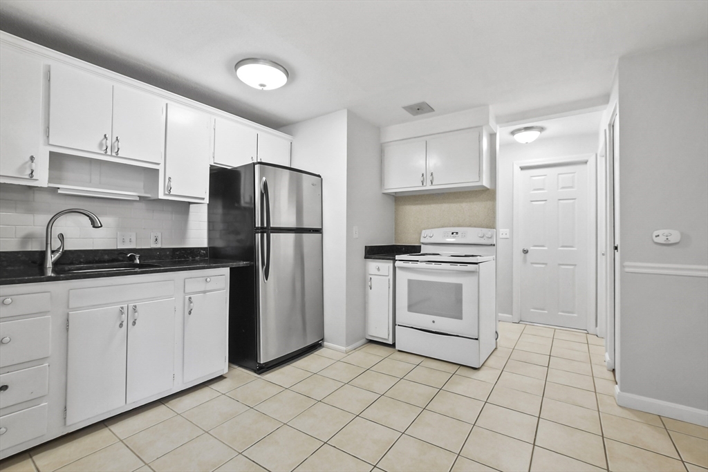 230 Essex St # 22