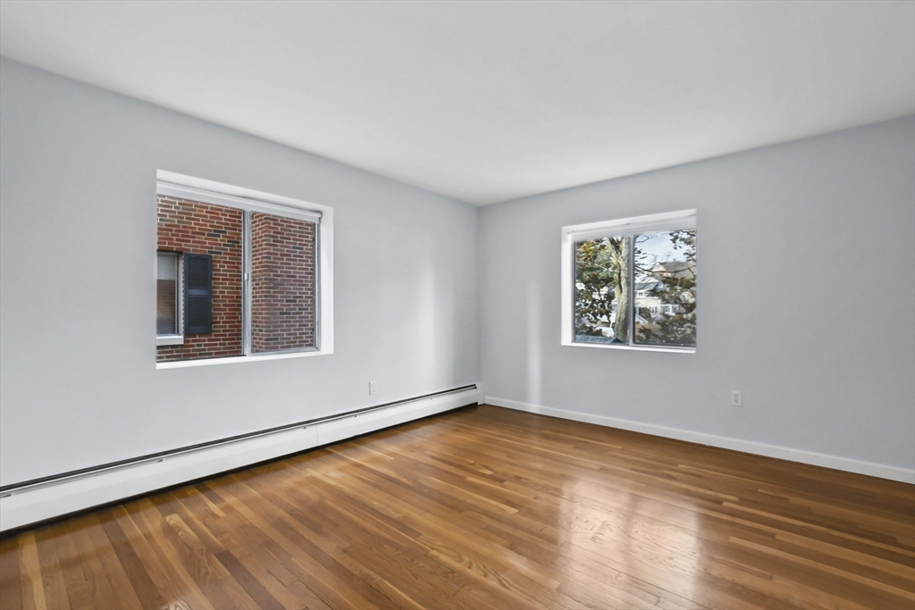 230 Essex St # 22