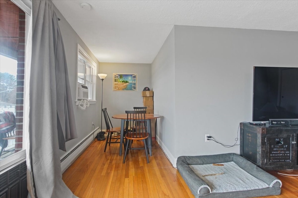 15 Main St # 16