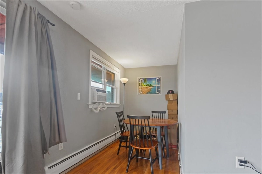 15 Main St # 16