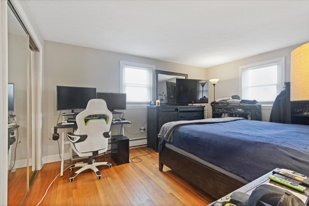 15 Main St # 16