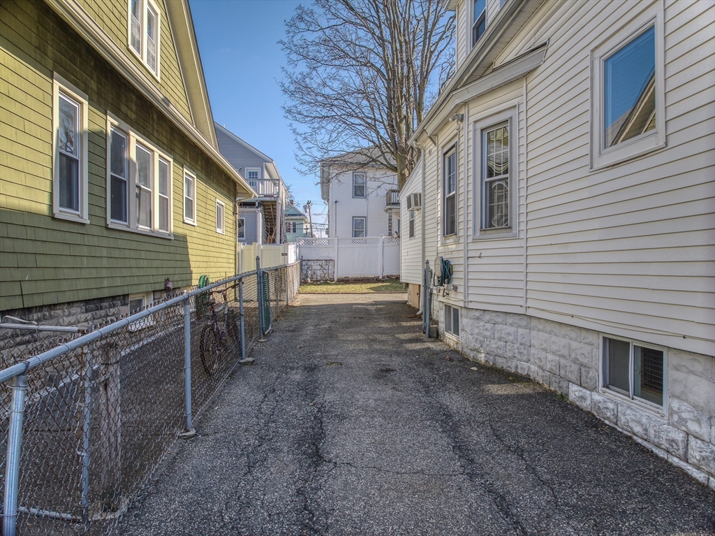 112 Bowdoin St