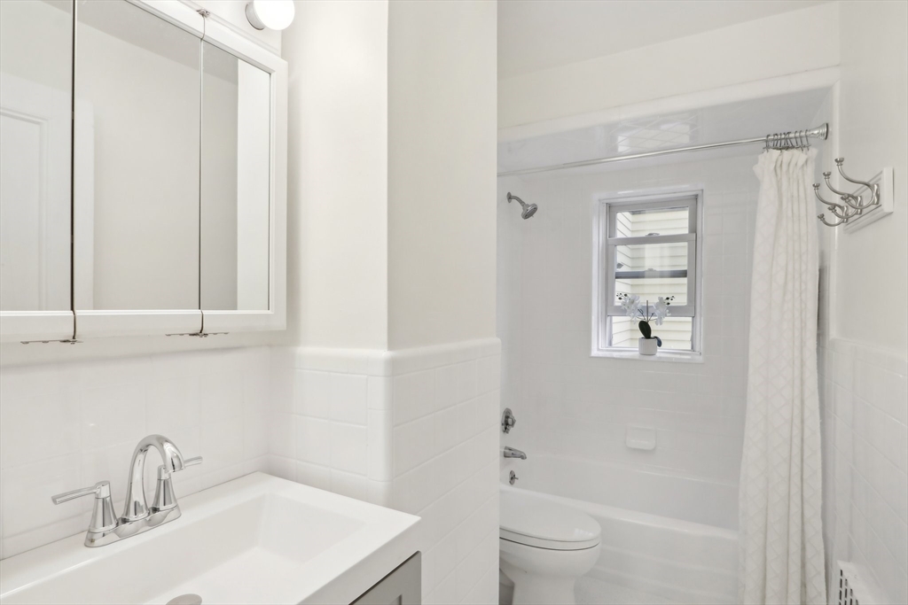 12 Maple Avenue # 1