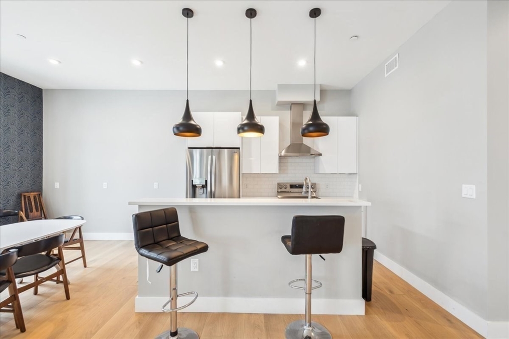 60 Cross Street E # 227