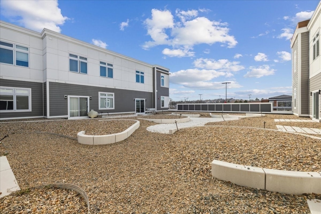 60 Cross Street E # 227
