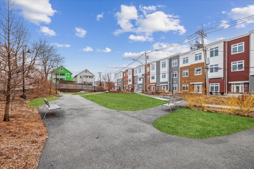 60 Cross Street E # 227