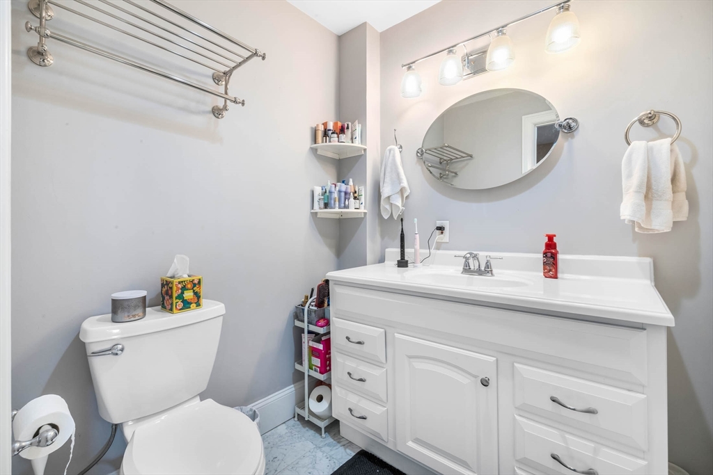 433 W 4th Street # 2