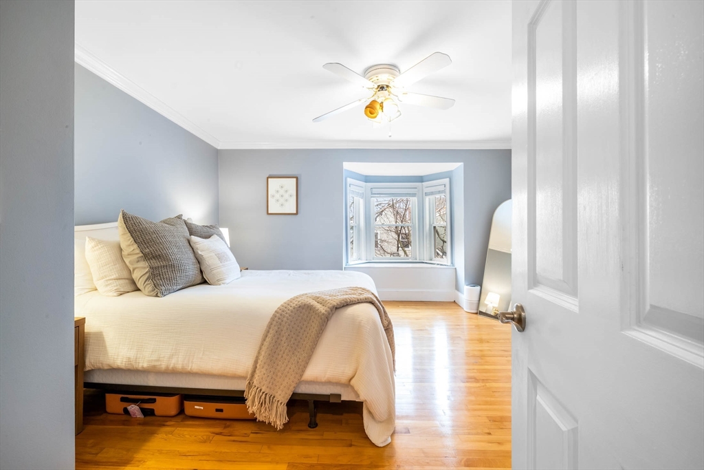 433 W 4th Street # 2