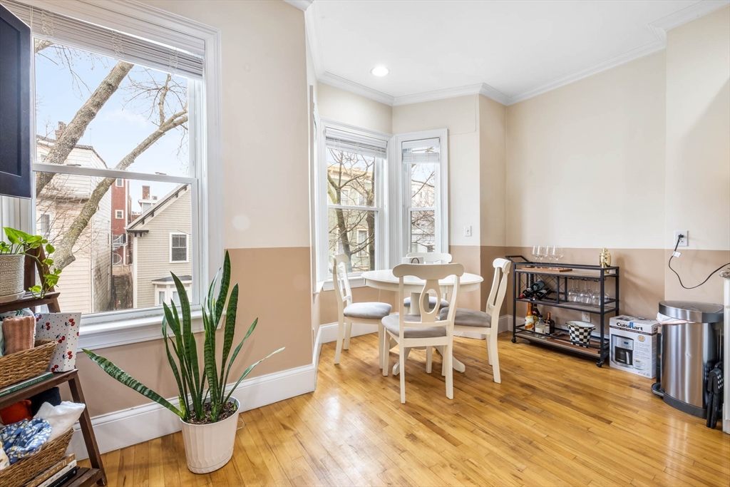 433 W 4th Street # 2