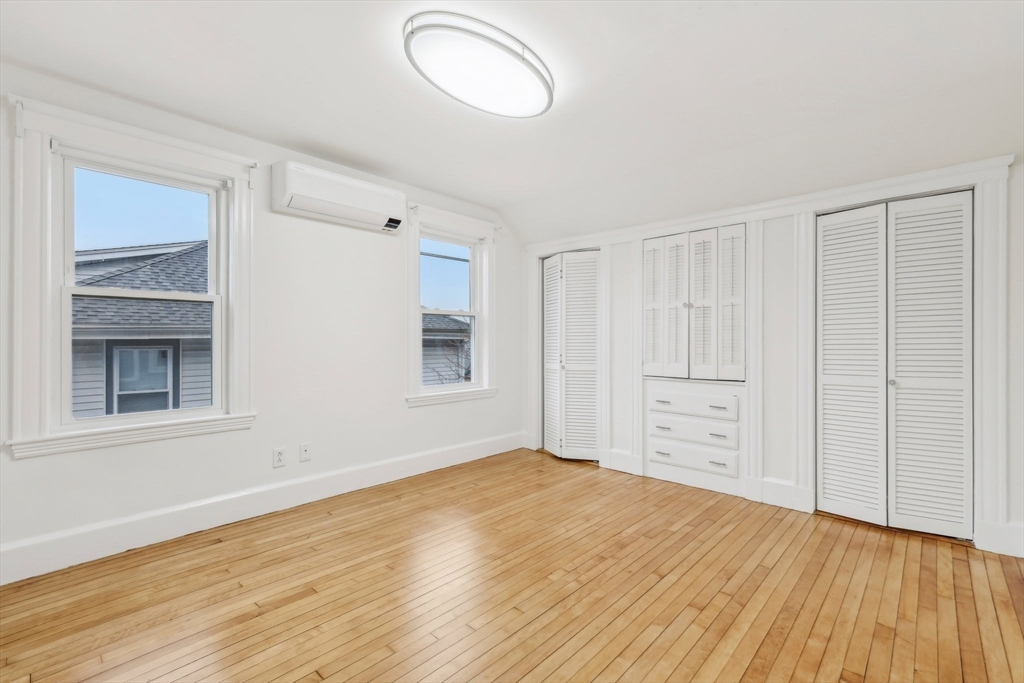 72 Las Casas St