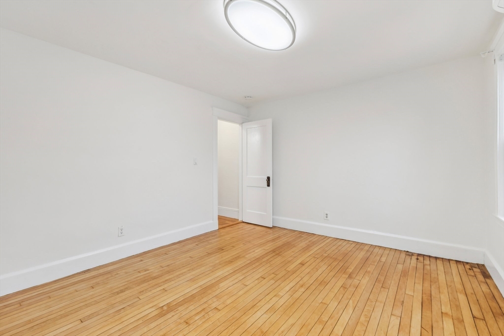72 Las Casas St