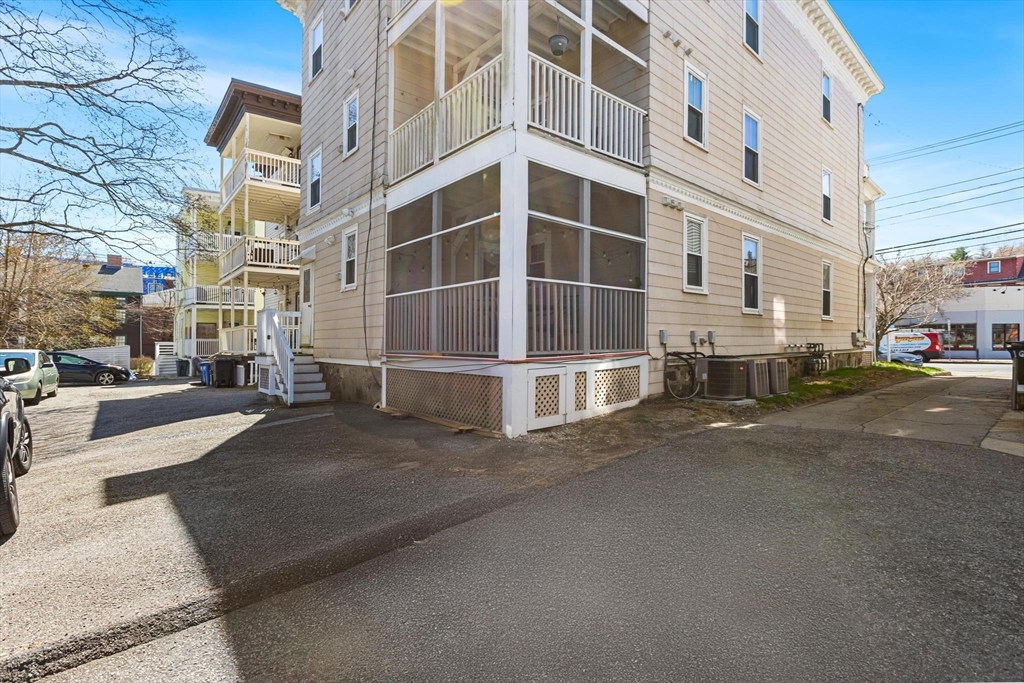 1057 Massachusetts Ave # 1