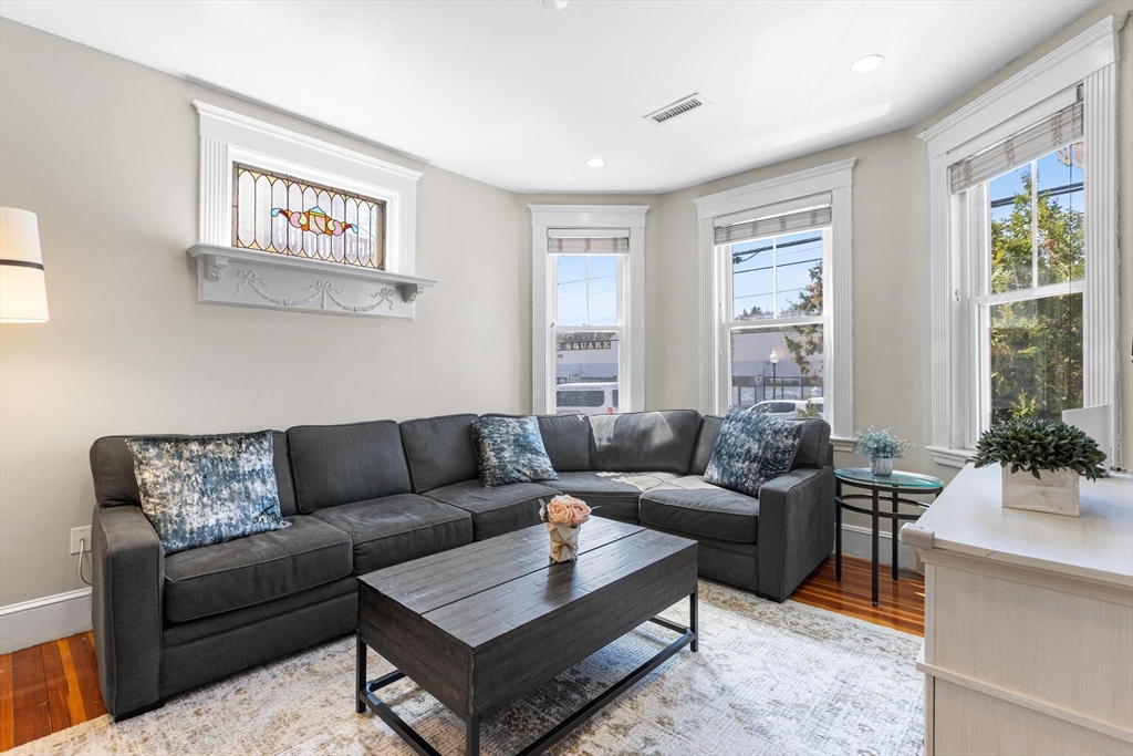 1057 Massachusetts Ave # 1