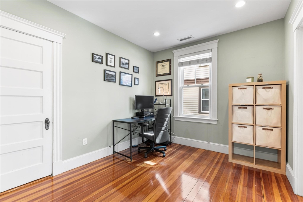 1057 Massachusetts Ave # 1