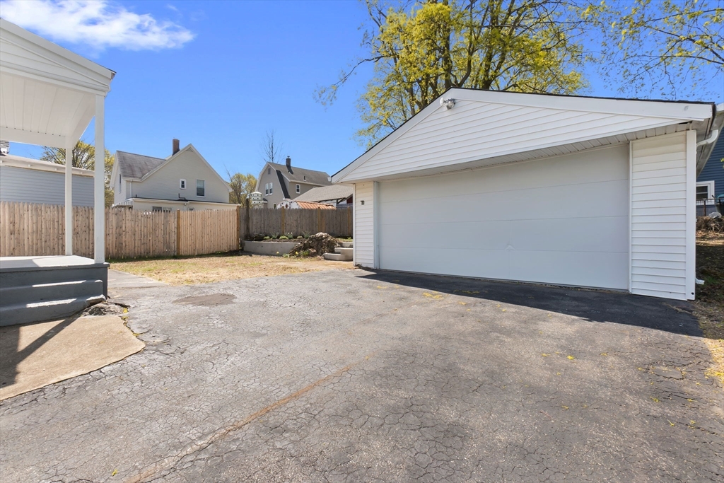 363 Central St