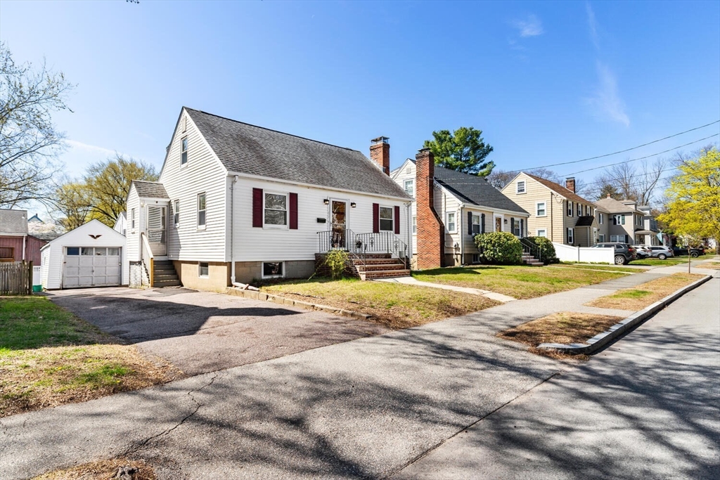 61 Bay State Rd