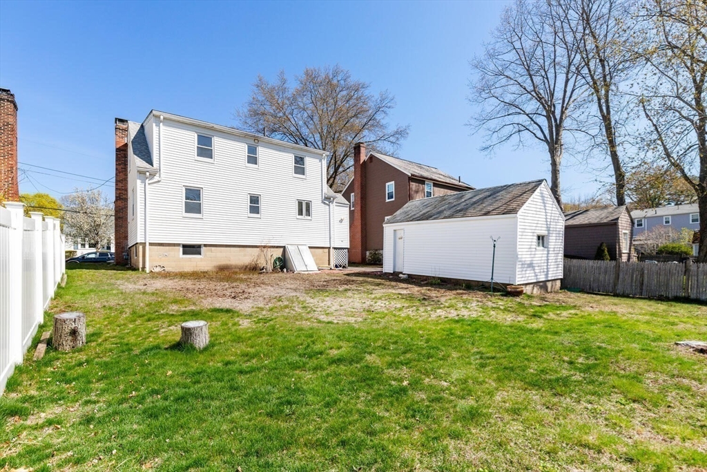 61 Bay State Rd